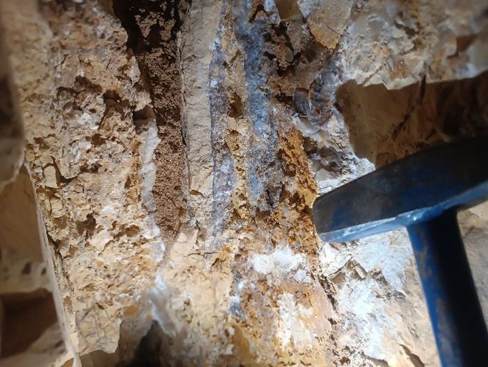 Fluorite-baryte mineralization in Khyber Ranges, Pakistan